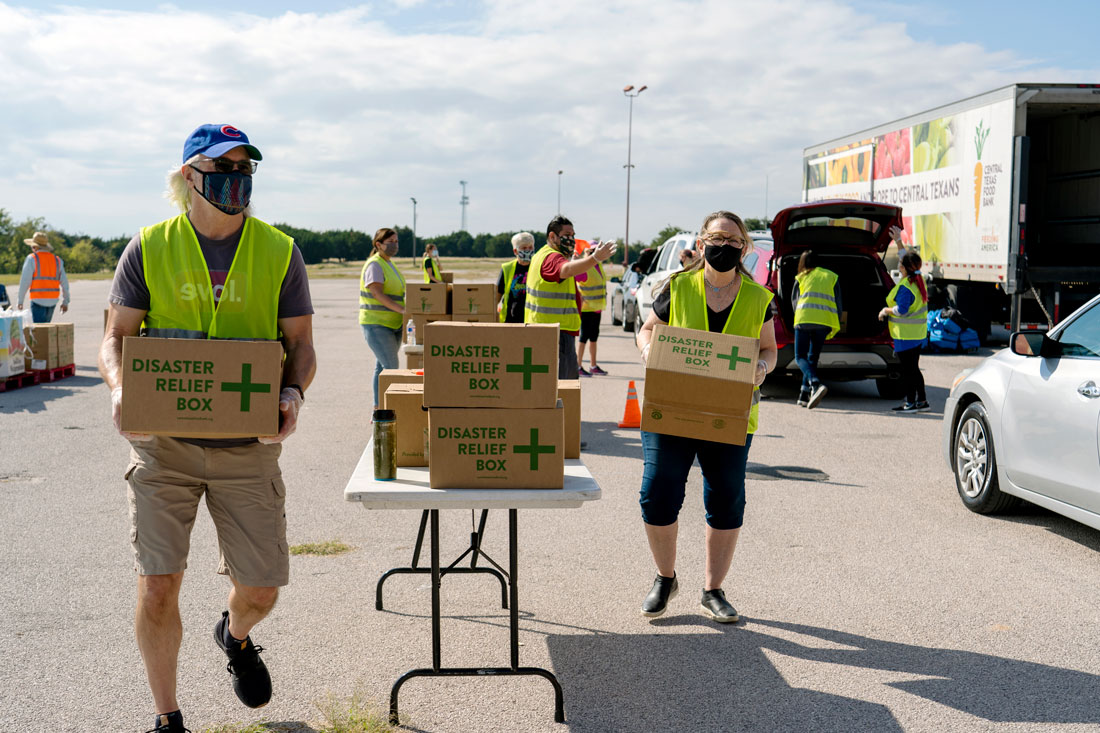 10 Easy Ways to Make a Difference this Holiday Season