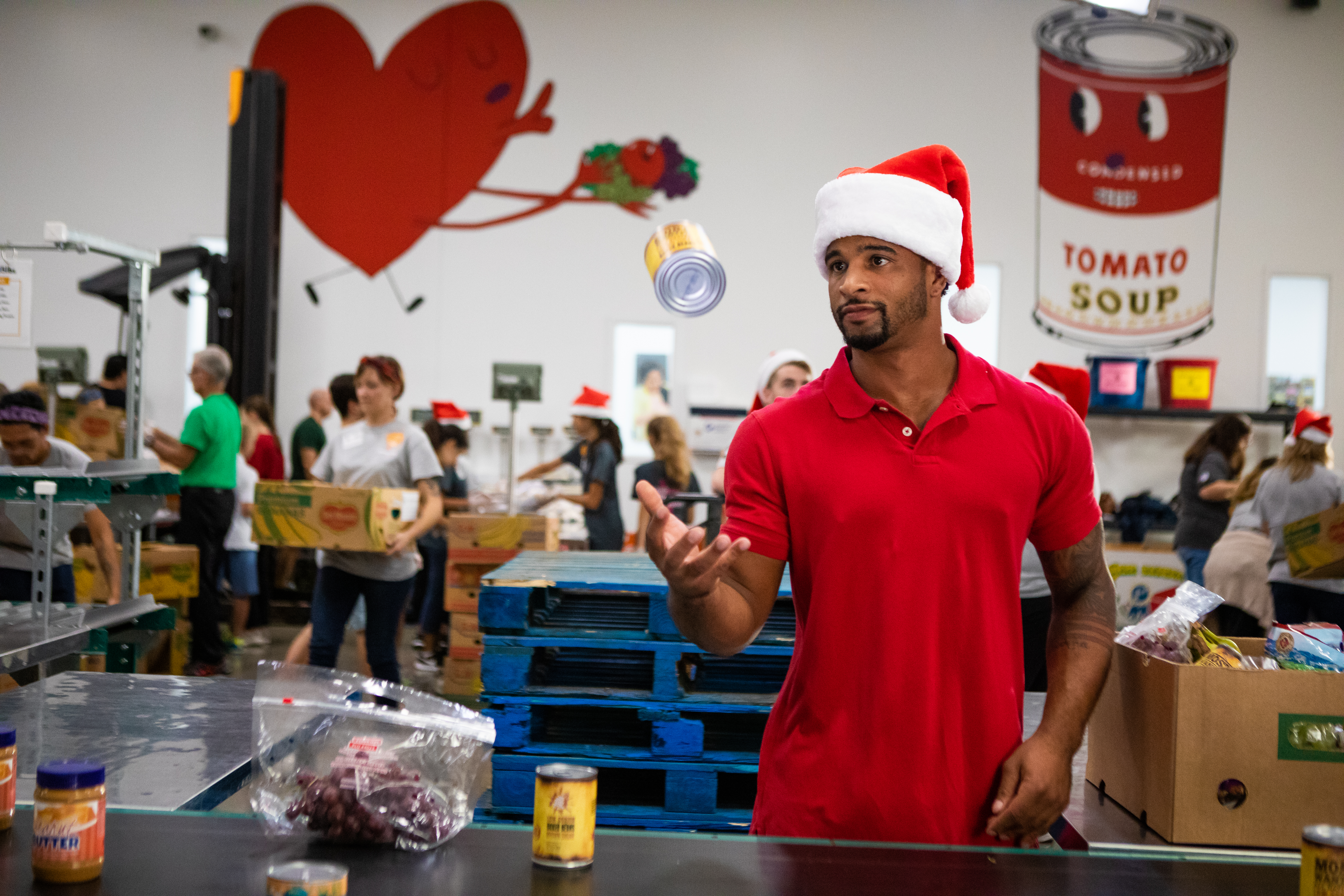 Top Five Ways To Give Back This Holiday Season
