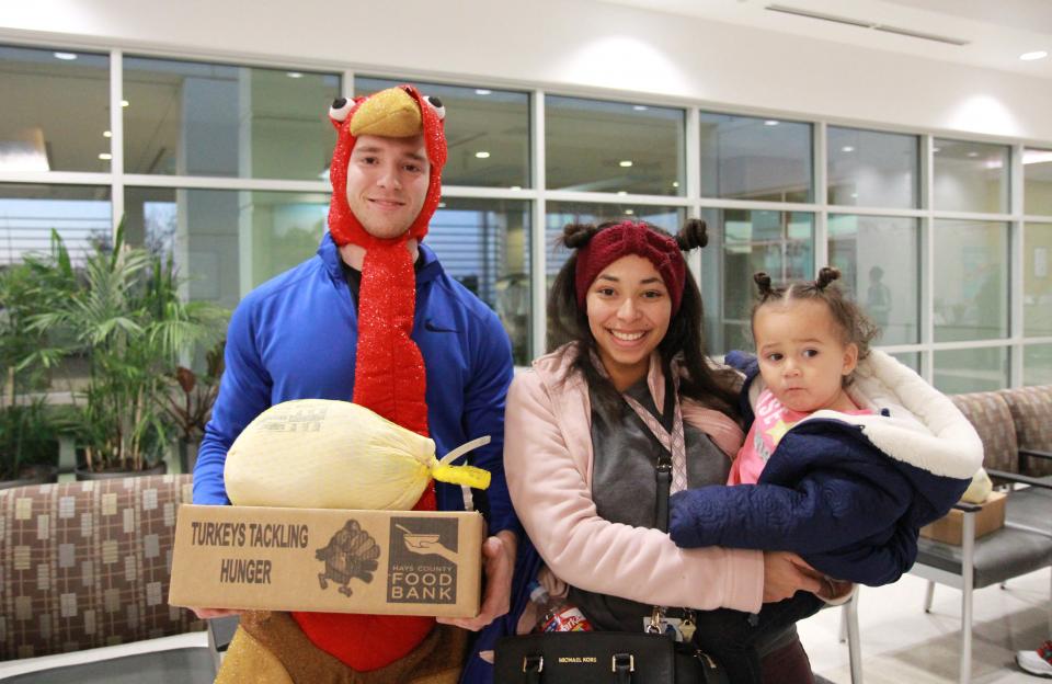 This Holiday Season, Feel Good Again by Sharing Meals with Families in Need