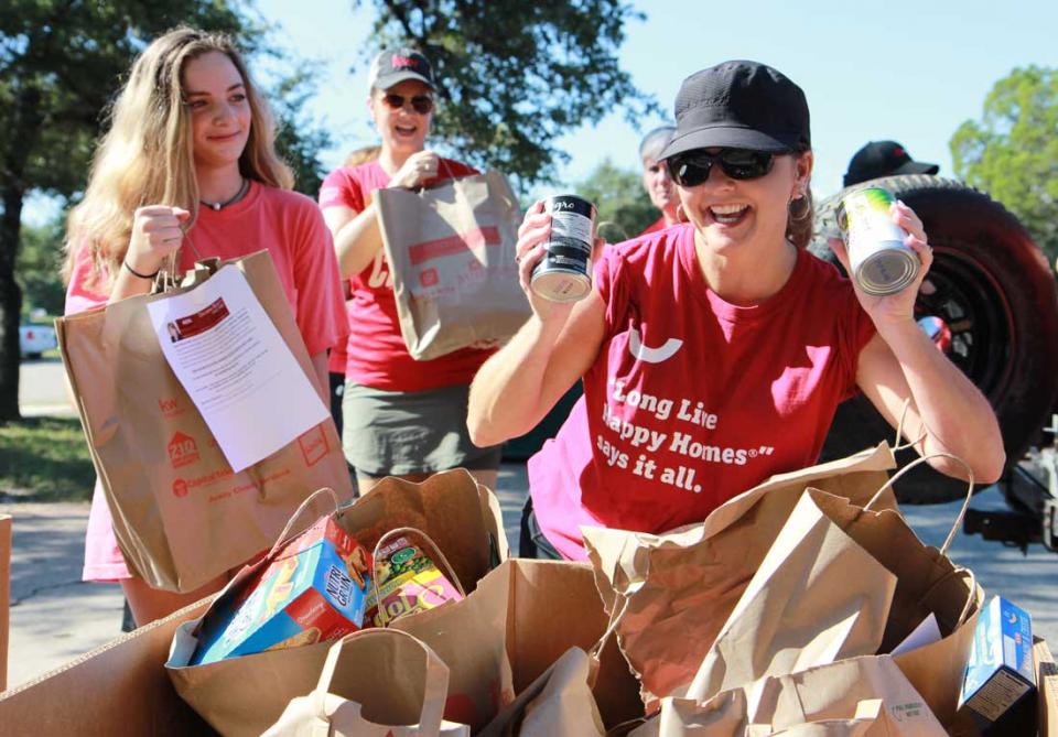 Keller Williams Annual Food Drive Breaks Record with 14,300 Meals Collected