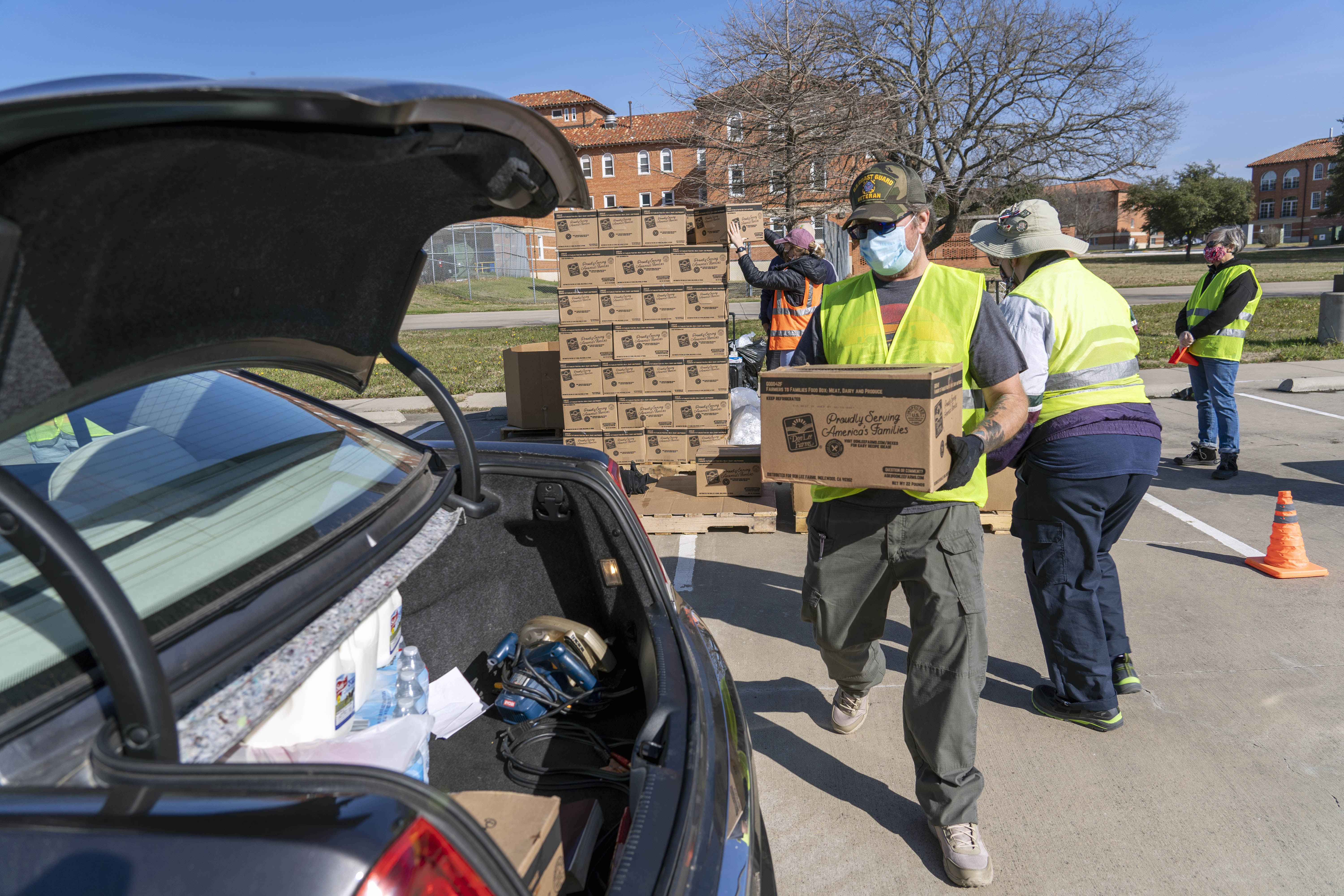 Samsung Donates $500,000 to Help Fight Hunger in Central Texas