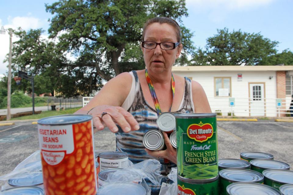 New Mobile Food Pantry Truck Serves High-Need Area